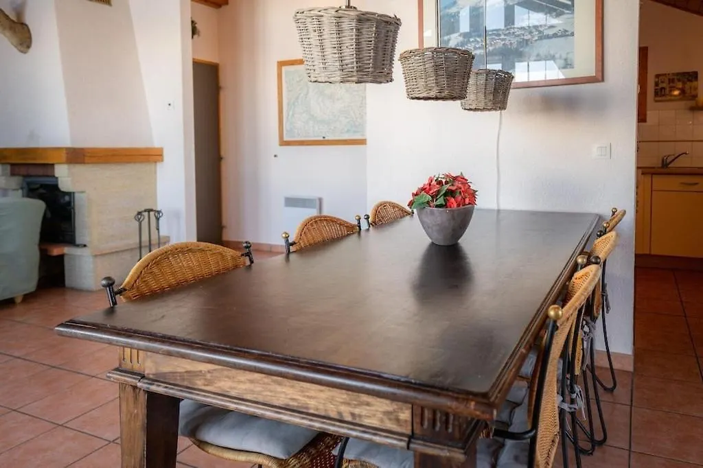 Le Cocon Detached Chalet Peisey-Nancroix