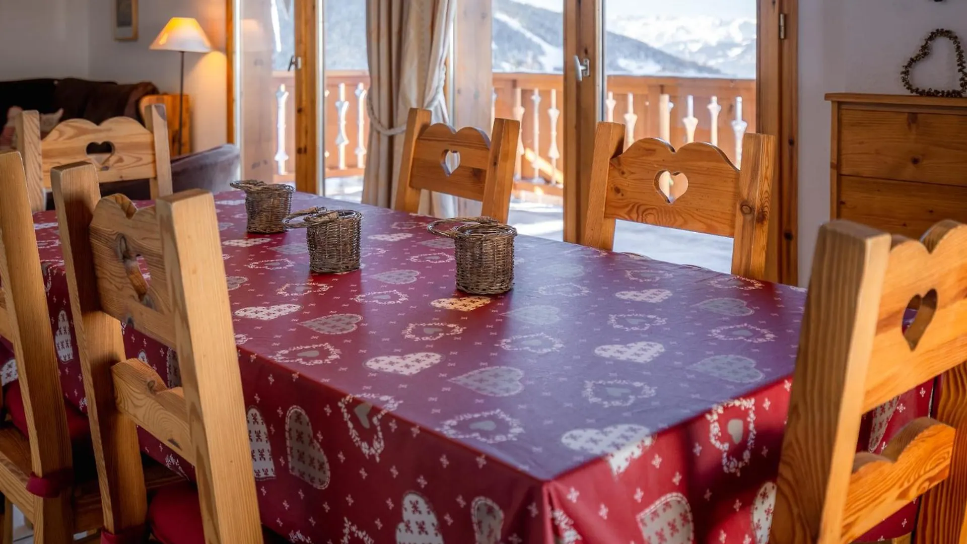 Le Cocon Detached Chalet Peisey-Nancroix