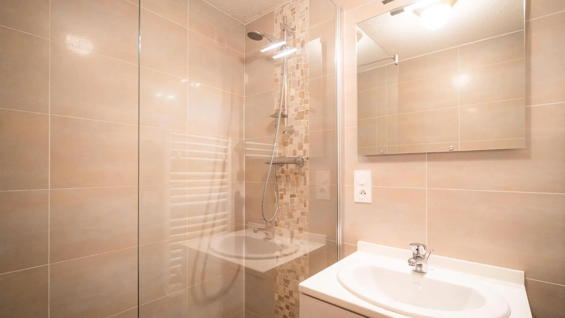 Le Cocon Detached Chalet Peisey-Nancroix