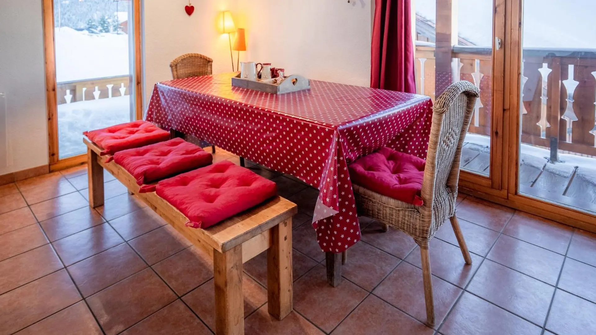 Le Cocon Detached Chalet Peisey-Nancroix